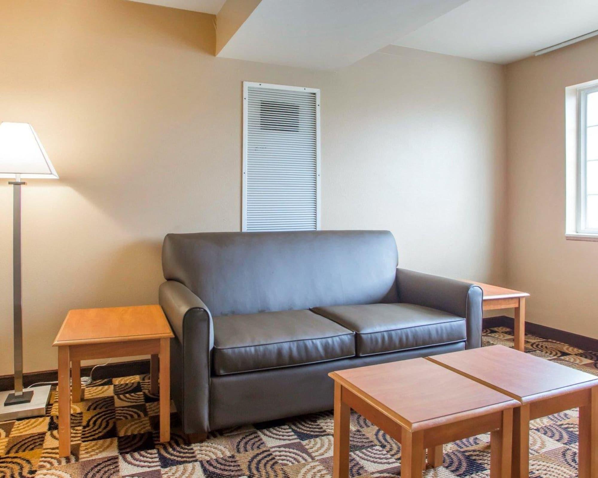 Hawthorn Extended Stay By Wyndham Milwaukee Airport Oak Creek Esterno foto