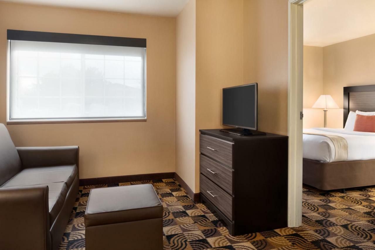 Hawthorn Extended Stay By Wyndham Milwaukee Airport Oak Creek Esterno foto