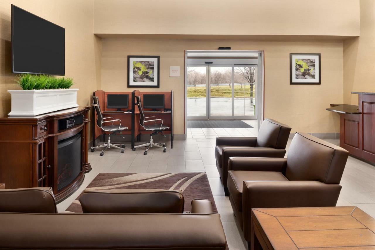 Hawthorn Suites By Wyndham Oak Creek/Milwaukee Airport Esterno foto