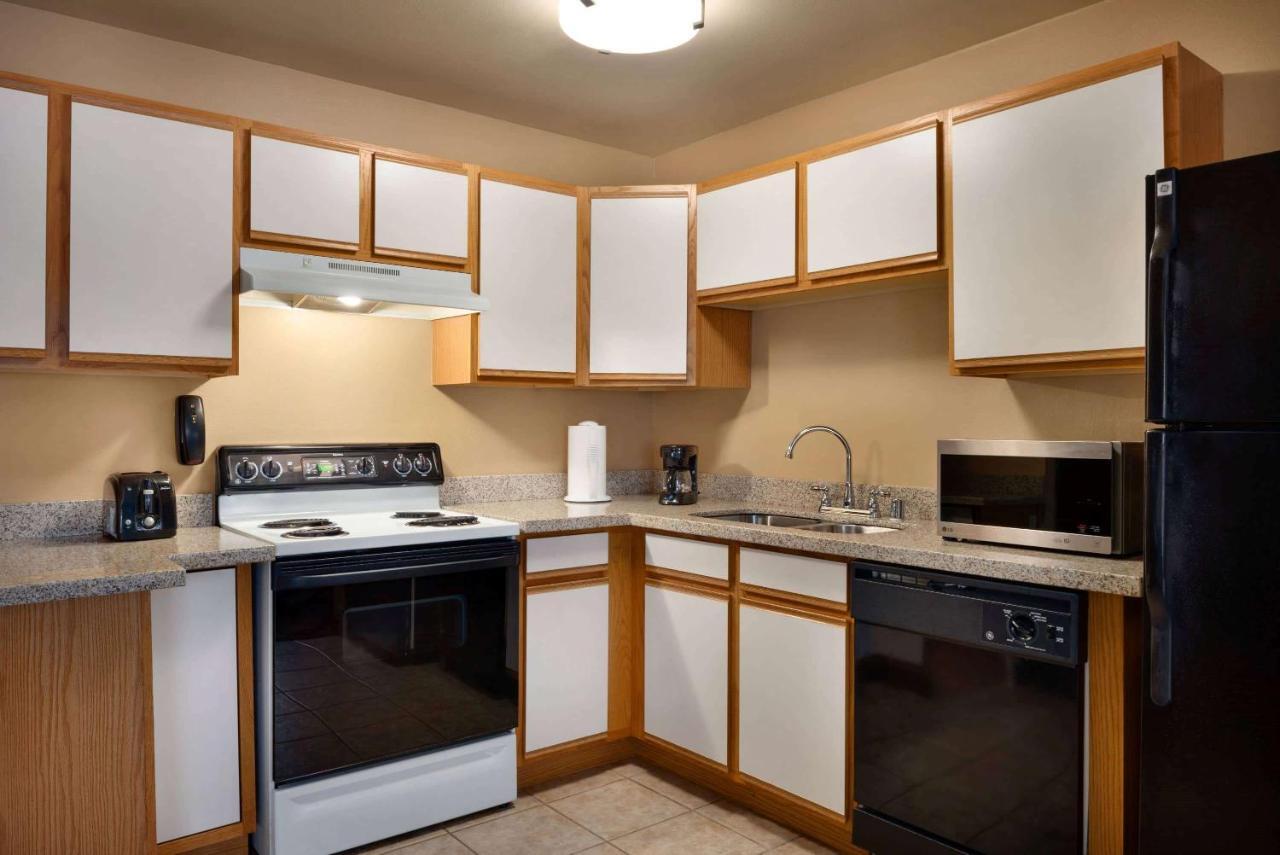 Hawthorn Extended Stay By Wyndham Milwaukee Airport Oak Creek Esterno foto